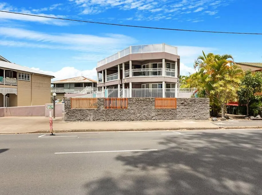 Classic Beachfront Apartment Torquay